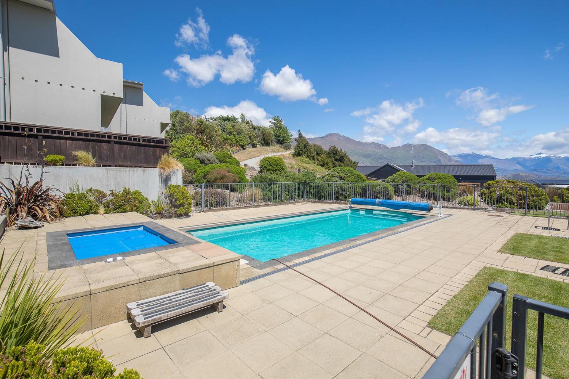 Cosy Alpine Retreat Apartment Wanaka Bagian luar foto